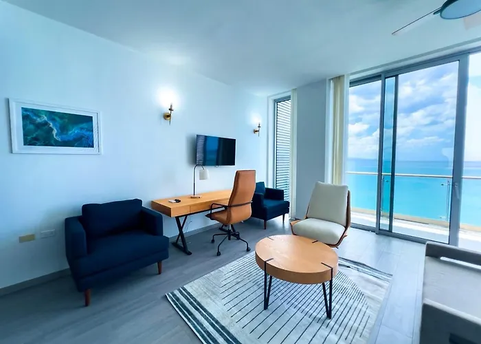 Blue Ocean -a Sky Harbour Oceanfront Twin 4*